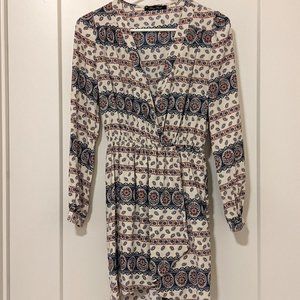 Pattern long sleeve dress